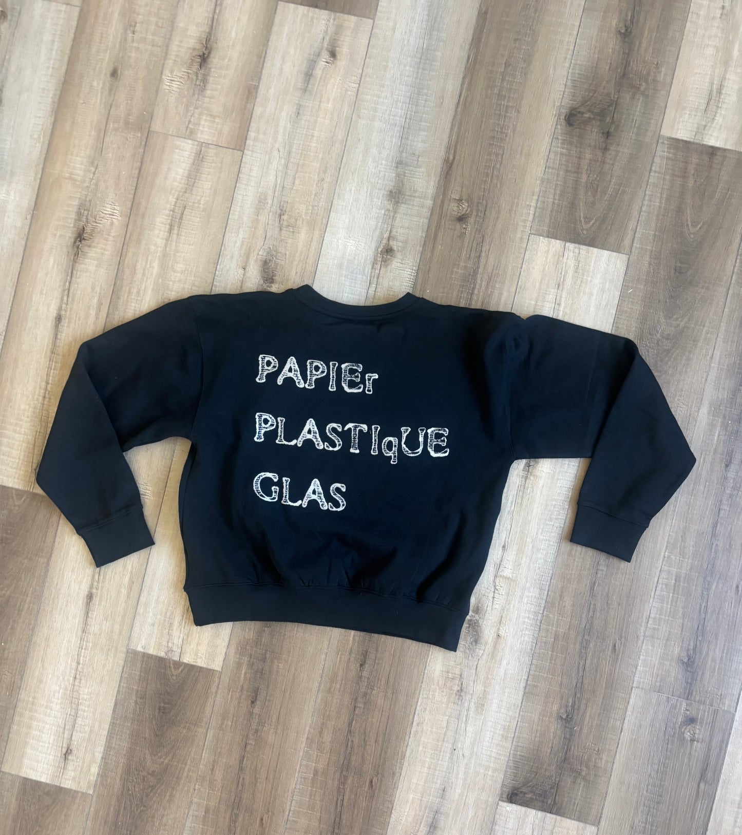 I RECYCLE BINS CREWNECK (Classic ) Black